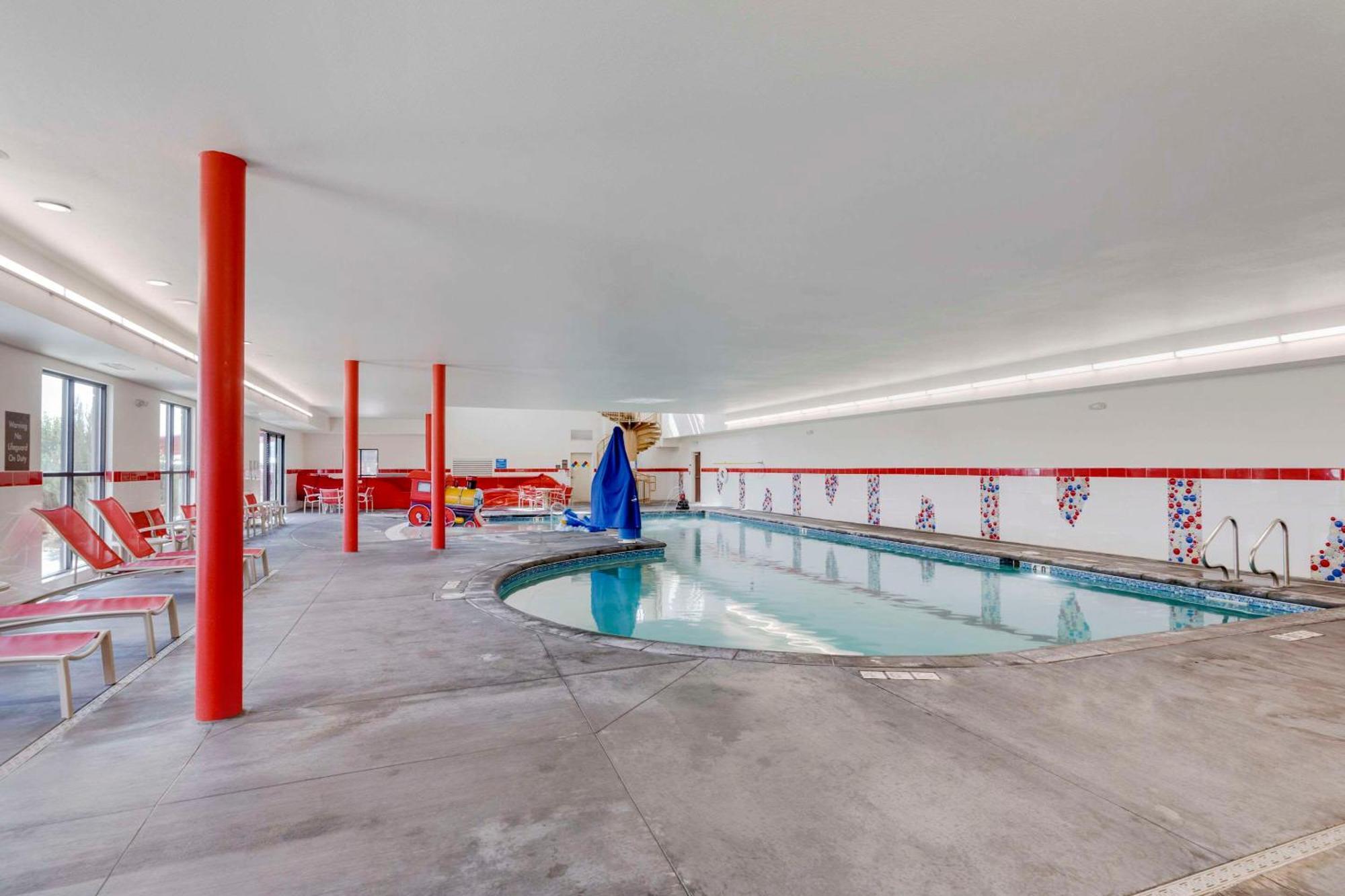 Comfort Suites Loveland Exterior foto