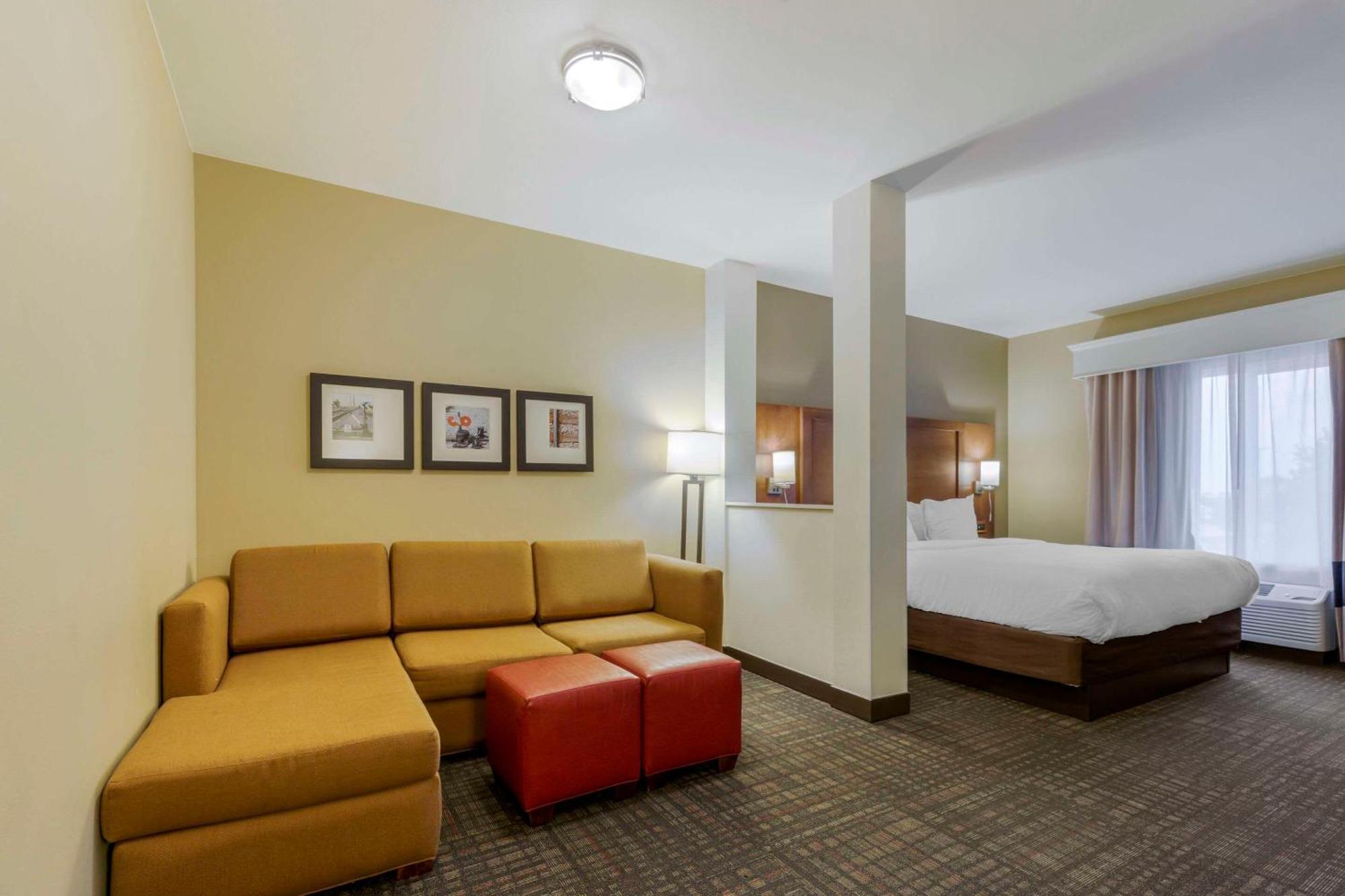 Comfort Suites Loveland Exterior foto