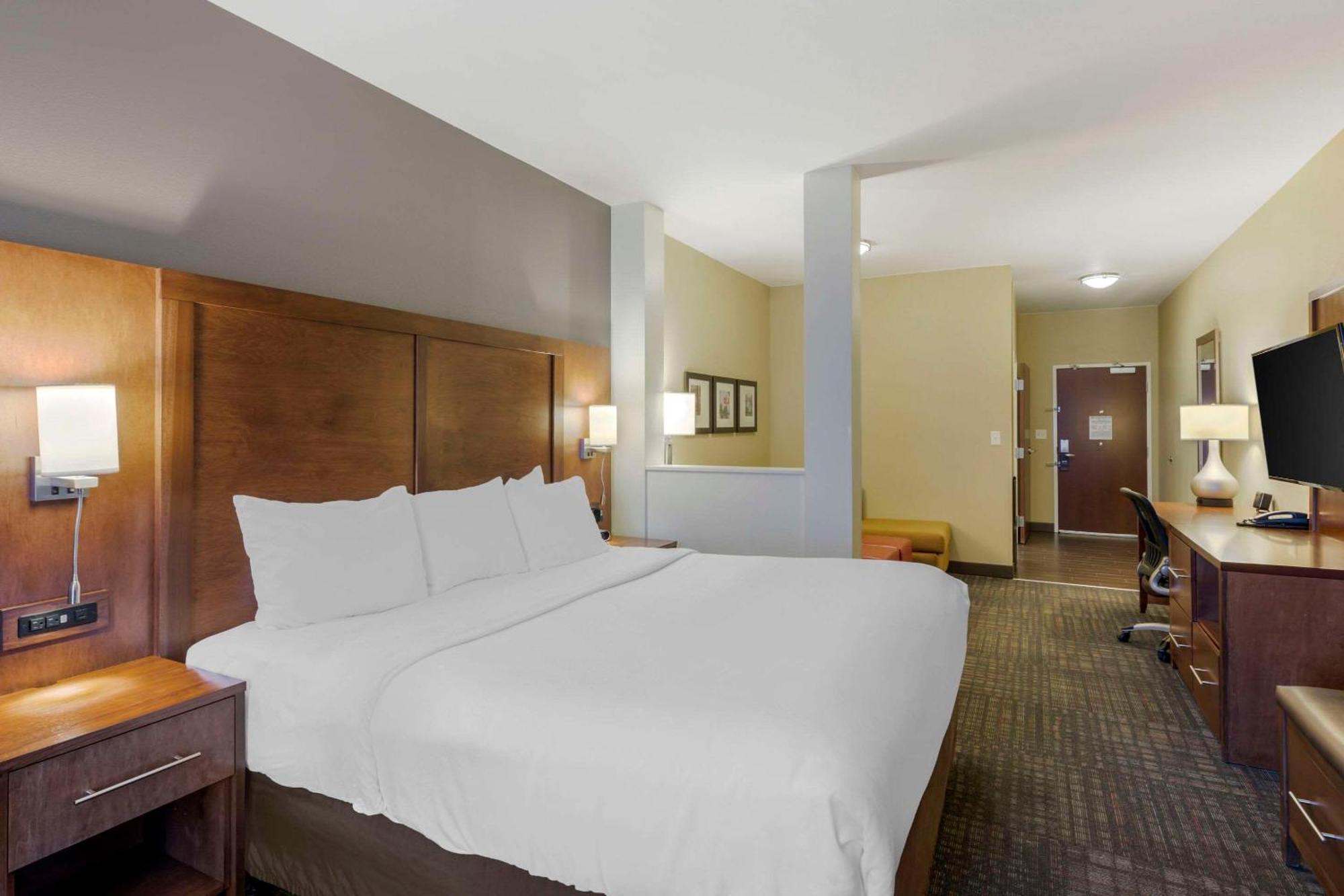 Comfort Suites Loveland Exterior foto