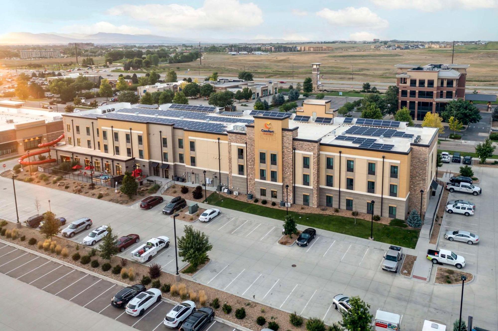 Comfort Suites Loveland Exterior foto
